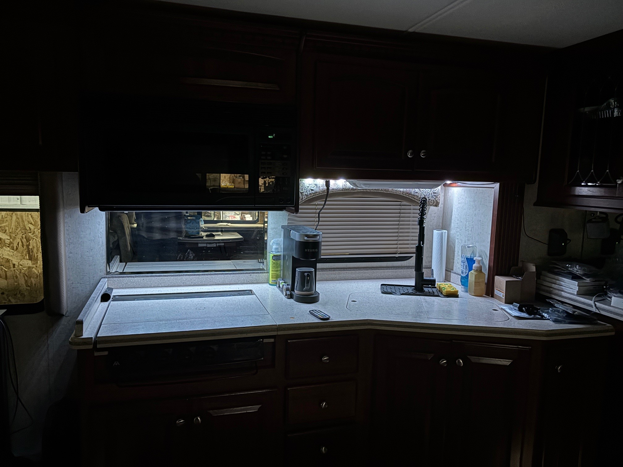Led counter lights